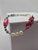 Bransoletka 'czerwona rybka' z jasipsem dalmatyńskim, koralem i perłą