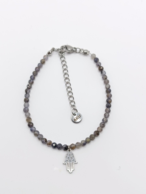 Bransoletka z lolitu z zawieszką chamsa