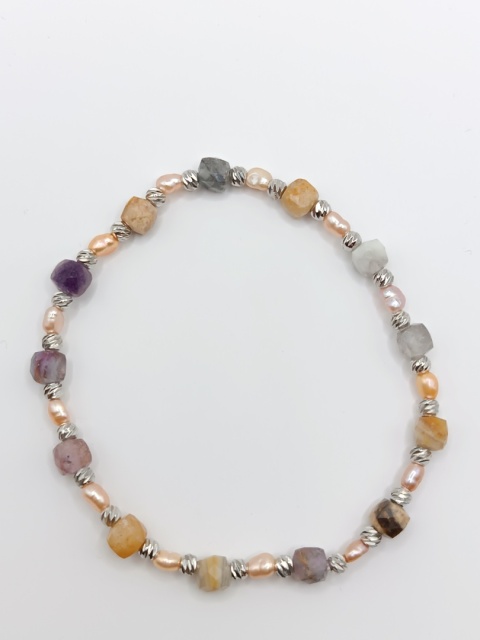 Bransoletka z różowych pereł i fluorytu