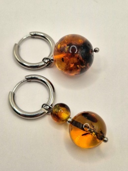 Bursztynowe kolczyki koniakowe kule