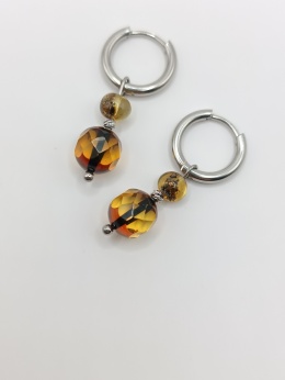 Kolczyki '8' bursztynowe