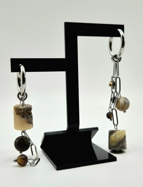 Kolczyki bursztynowe artystyczne z łańcuchami i matowym bursztynem