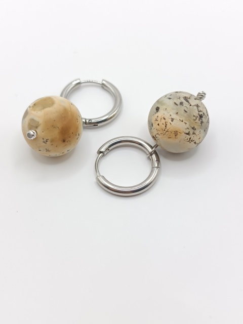 Kolczyki bursztynowe kule