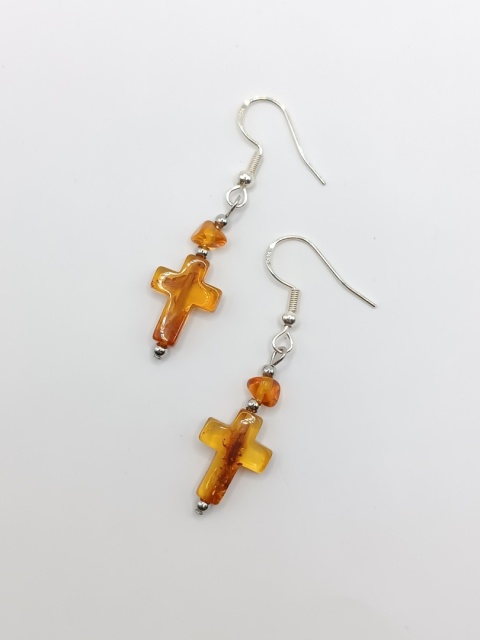 Kolczyki 'krzyże' bursztynowe