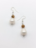 Kolczyki perły i bursztyny