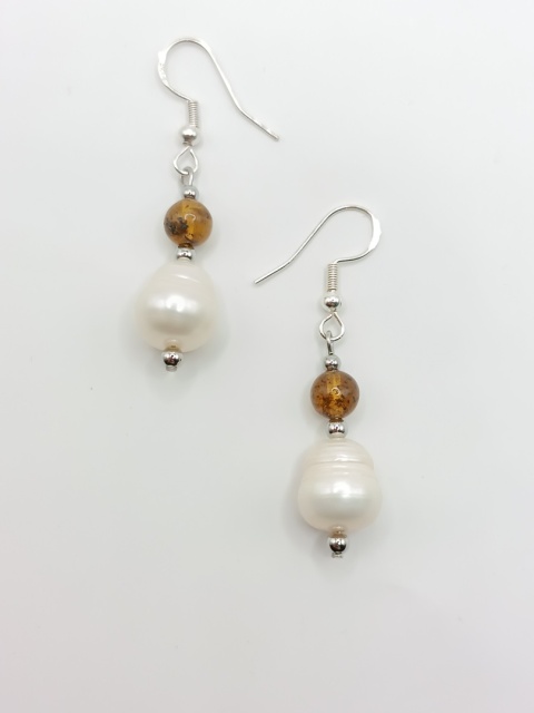 Kolczyki perły i bursztyny