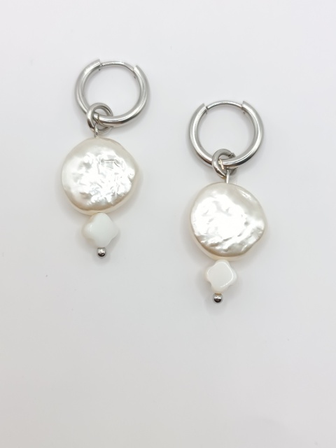 Kolczyki perły i muszle