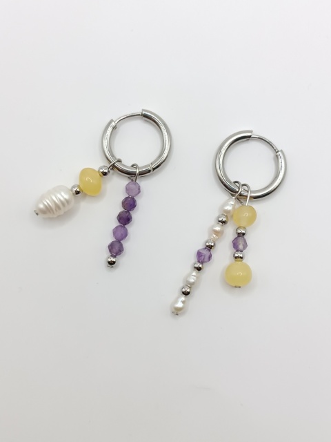 Kolczyki podwójne z bursztynów, pereł i ametystów