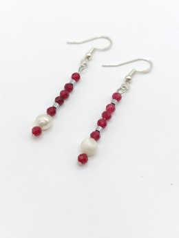 Kolczyki słupki z rubinów i pereł