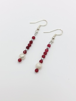 Kolczyki słupki z rubinów i pereł