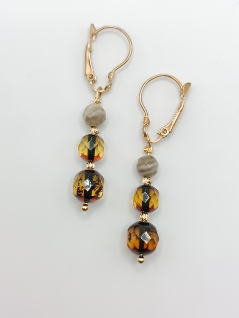 Kolczyki z bursztynu i krzemienia pasiastego