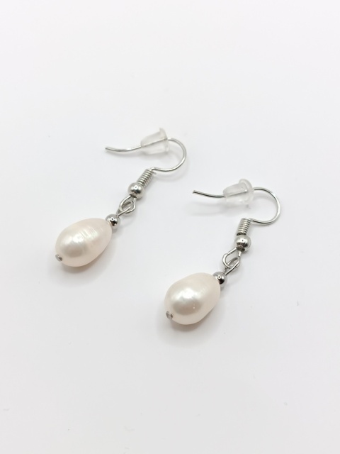 Kolczyki z pojedynczej perły