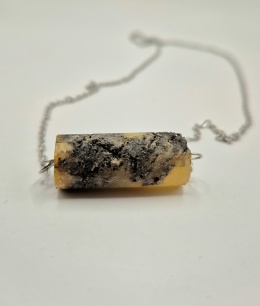 Naszyjnik bursztynowy walec