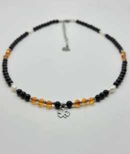 Naszyjnik 'morska ochrona' z czarnego turmalinu, bursztynów i pereł