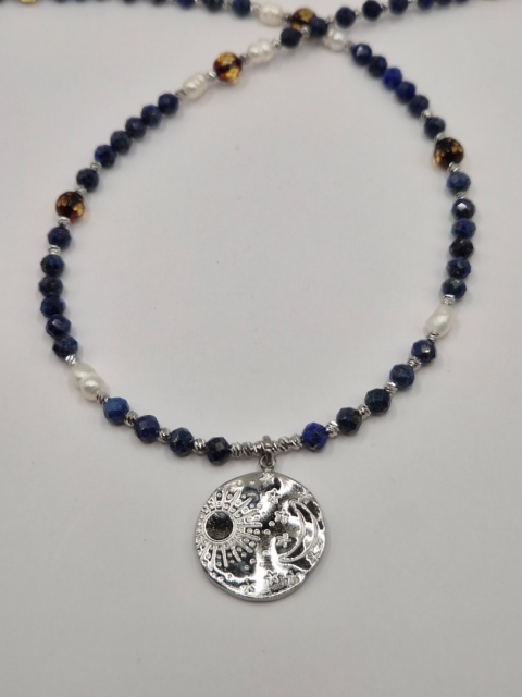 Naszyjnik z pereł, bursztynu i lapisu lazuli