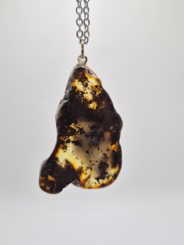 Zawieszka plaster bursztynu ciemna