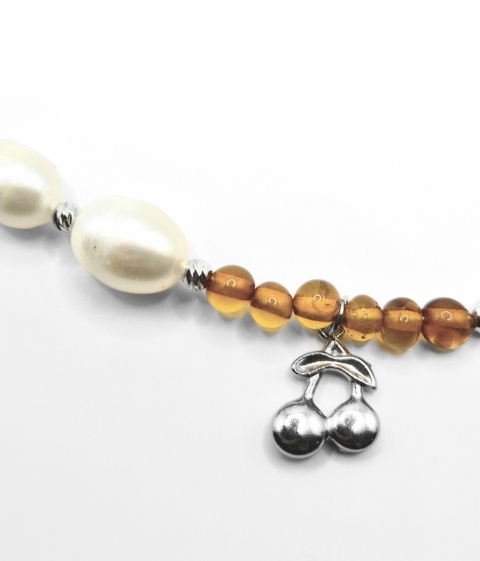 Naszyjnik łączony łańcuch i kamienie. Perła, rodonit, burszyn, jaspis dalmatyński