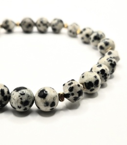 bransoletka z jaspisu dalmatyńskiego