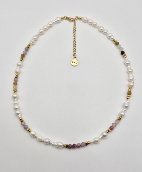 Subtelny naszyjnik z naturalnych pereł i kolorowych turmalinów