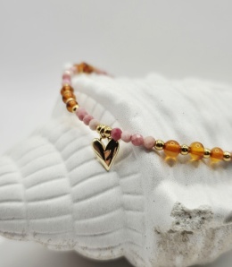 Romantyczny naszyjnik z rodonitu i bursztynu ze złotym serduszkiem