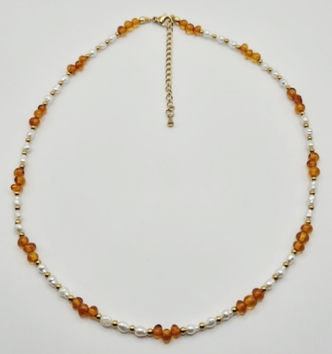 Delikatny naszyjnik z naturalnych pereł (ok. 3 mm) i miodowego bursztynu (ok. 4 mm)