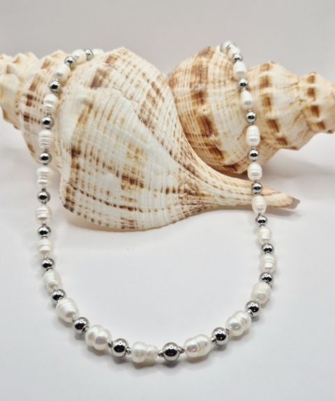 Naszyjnik z naturalnych pereł